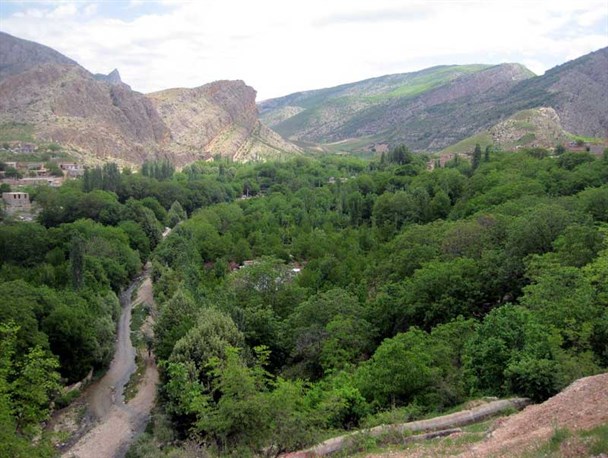 منطقه نمونه گردشگری درکش از تفرجگاه های زیبا درمانه وسملقان