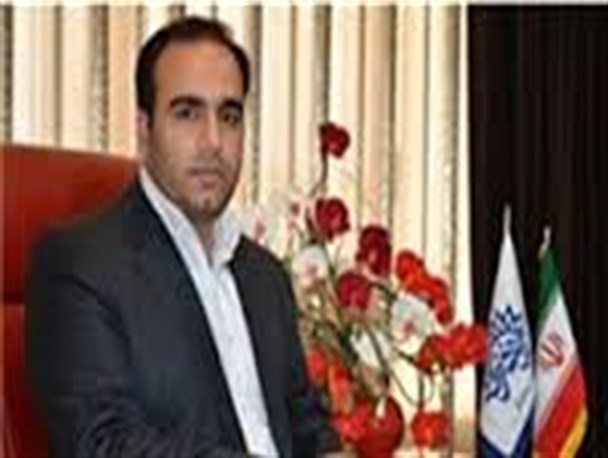 بازدید مادر شهید شهریاری از کارگاه ساخت تندیس پسرش/تندیس شهید شهریاری در جشنواره ایران 1404ارائه می شود