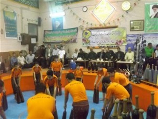 پهلوانان واقعی شهدا هستند که جان خود را در طبق اخلاص گذاشته و با خدا معامله کردند