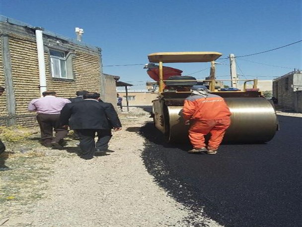 جاده های روستای بخش ماهیدشت آسفالت و سنگفرش شد