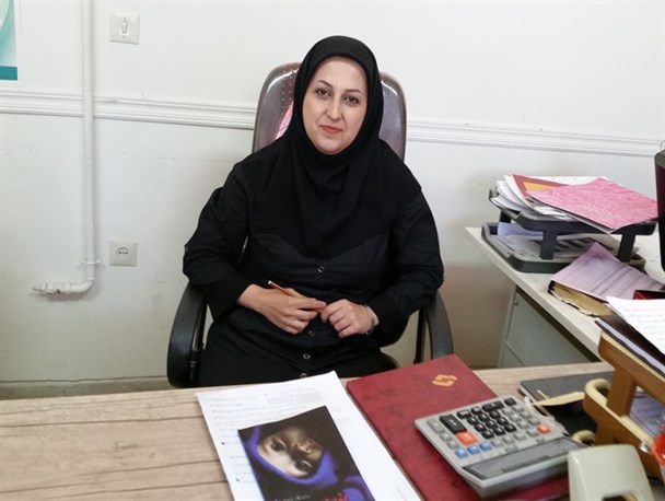 لطفا باعث سردرگمی نوزاد و دردسر خود نشوید / تغذیه با شیر خشک آغاز مشکلات مادر
