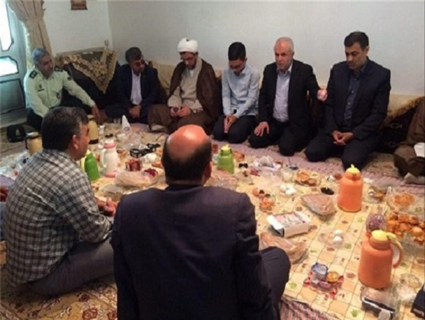 رئیس سازمان حج و زیارت با خانواده مرجان نازقلیچی دیدار کرد