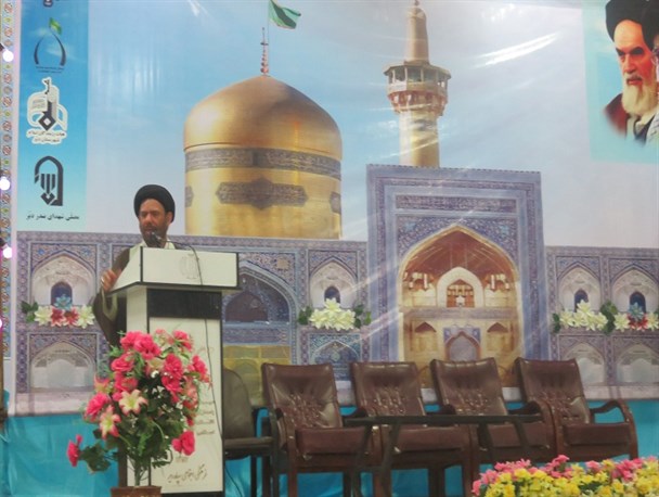 جشن زیر سایه خورشید در دیر برگزار شد