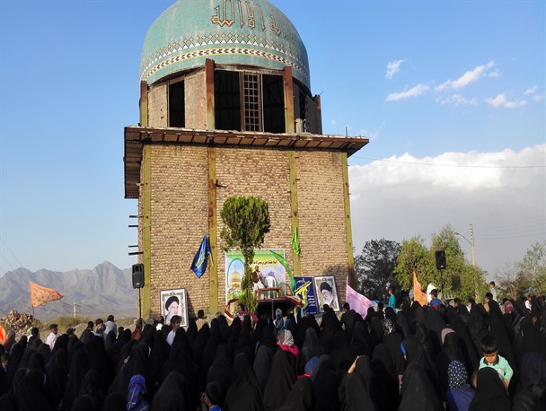 جشن میلاد امام رضا (علیه السلام) درگلزار شهدای گمنام رابر برگزار شد