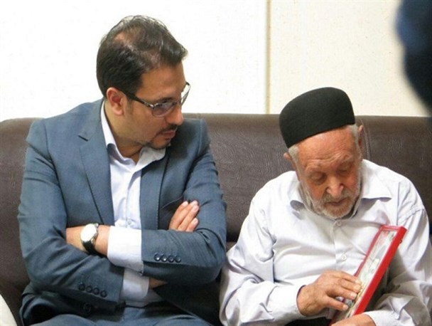 دیدار نابغه قرآنی با خانواده شهدای دستگرد بُرخوار + تصاویر