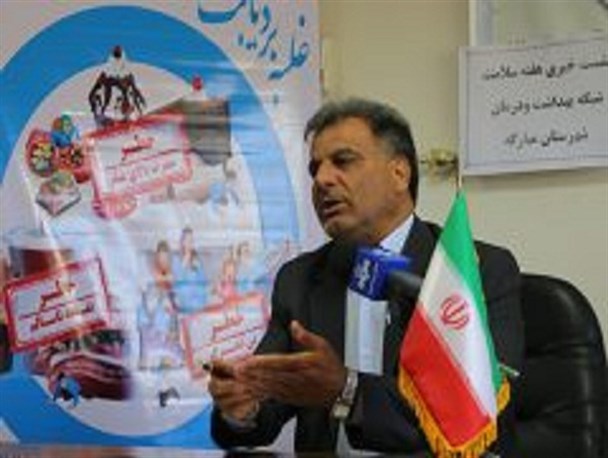 شیر مادر حاوی مواد غذایی متناسب با سن نوزاد است