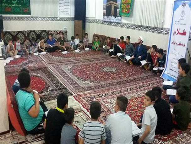 برگزاری کلاس‌های فرهنگی و آموزشی در رباط کریم