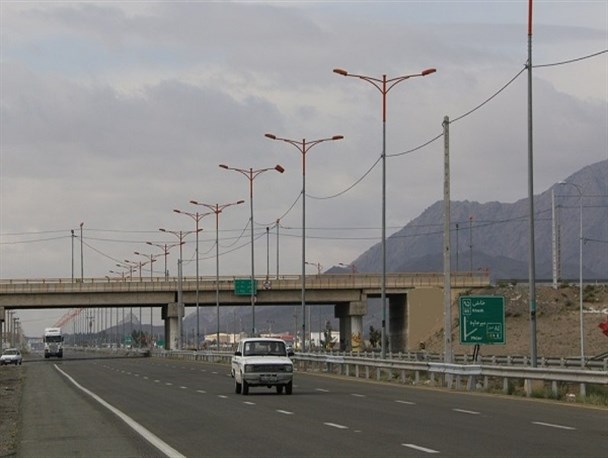 کاهش 10 درصدی تردد در محورهای مواصلاتی حوزه شمال سیستان و بلوچستان/ زابل - هیرمند پرترددترین مسیر