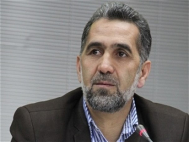 اگر به عقب برگردیم بازهم به نفع ربیعی کنار می روم
