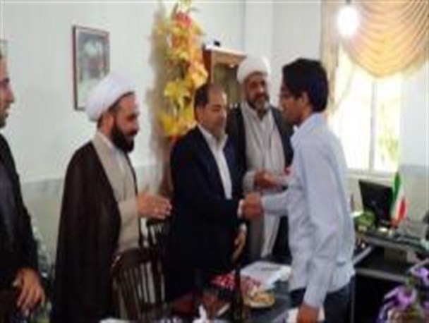 خبرنگار پایگاه خبری ارس تبار جایزه گرفت