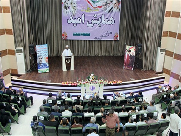 بعضی افراد برای خود نمایی حتی با آبروی یک مسلمان هم بازی می کنند