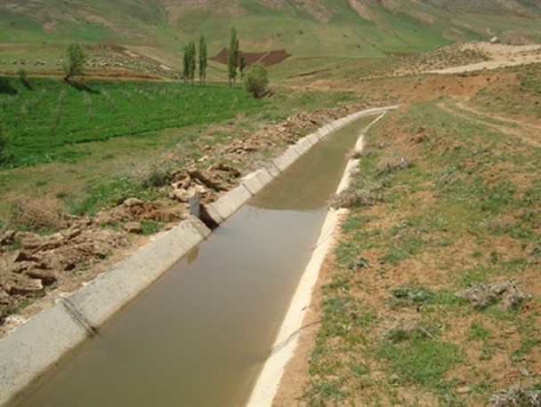 اعتراض اهالی روستای صیدآباد به انتقال آب کشاورزی