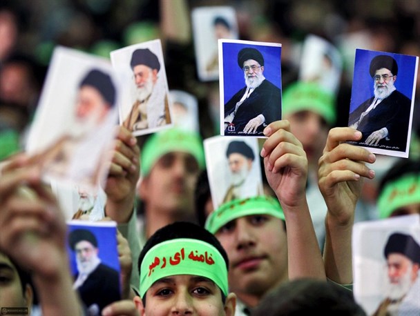 بسیج دانش‌ آموزی برای رسیدن به خودتحریمی محدود می‌شود!/ آیا مجلس لایحه‌ی یهوییِ دولت را تصویب می‌کند؟