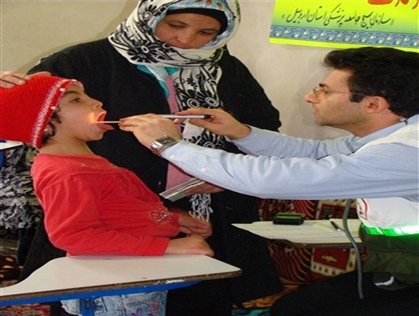 بهداشت ودرمان اردبیل با وضعیت مطلوب فاصله دارد/ ارائه خدمات پزشکی رایگان به 60 روستای محروم در 5 ماه