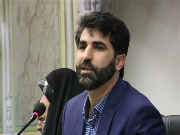 افرادی امروز از حق مردم حرف می زنند که به حد نصاب نرسیدن جلسات شورا را در سال گذشته باب کردند/ برخی اعضای شورا به تازگی به فکر مردم افتادند!