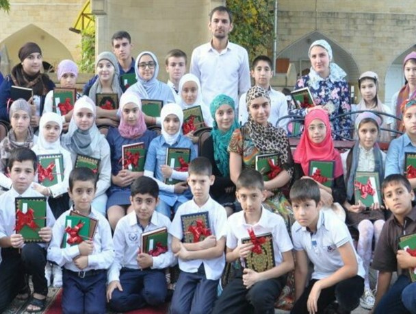 برگزاری دوره های آموزش قرآن و معارف در تنها شهر شیعه نشین روسیه+عکس