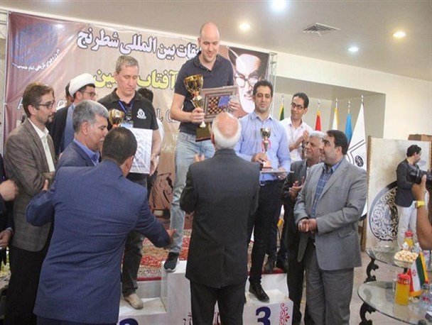 مسابقات بین المللی شطرنج «جام آفتاب» در خمین به کار خود پایان داد