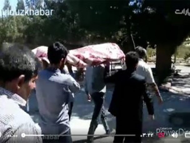 ویدئو/ خاکسپاری غریبانه مادر خانه سالمندان نقده