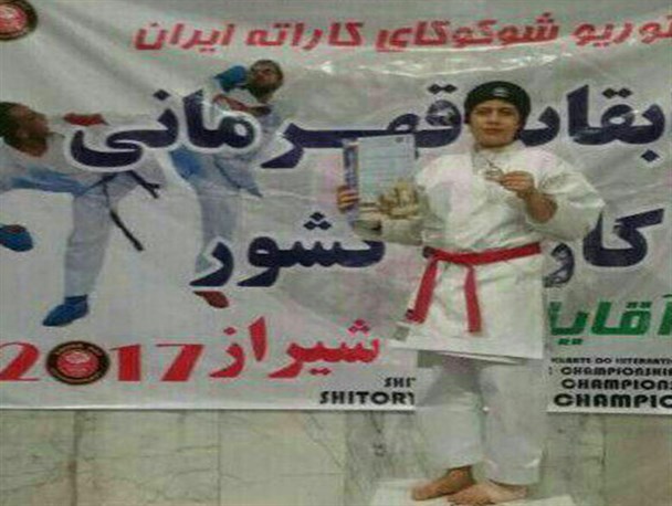 دختر مرودشتی در مسابقات قهرمانی کاراته کشور، دوم شد