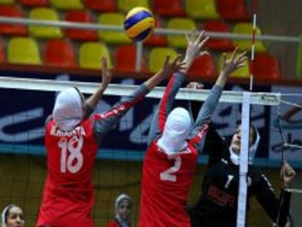 بانوان والیبالیست راه یافته از دو منطقه شهری به مرحله نهایی مشخص شدند
