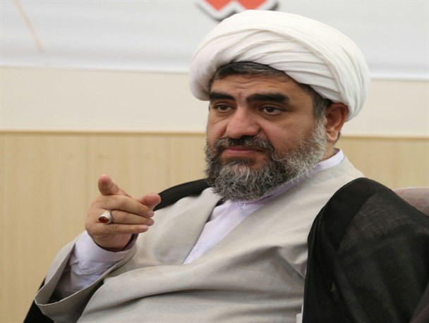 مسئولین در پاسخگویی به مردم کوتاهی نکنند/ آمار خودکشی در شهرستان البرز ناراحت کننده است