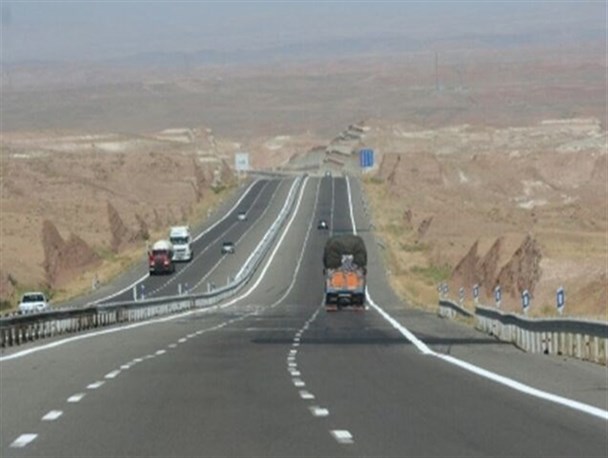 مسیر «طلای سرخ» بعد از 10 سال جان دوباره می گیرد/جاده «بهاباد-نایبند»؛ انقلابی در حمل و نقل و ارتباطات جاده ای کشور