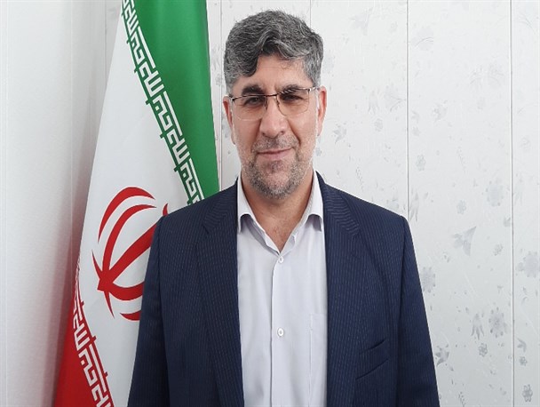 مجلس یازدهم با شعار انقلابی و نگاه ملی و فرامحلی برای رفع مشکلات مردم تلاش می کند