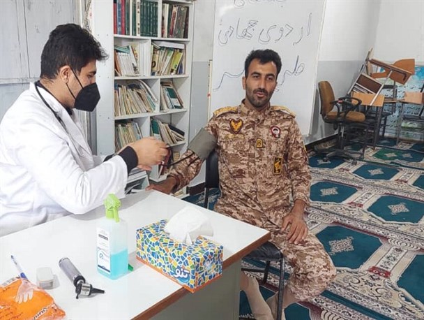 ارائه خدمات درمانی به بسیجیان در طرح درمانگاه جهادی+تصاویر
