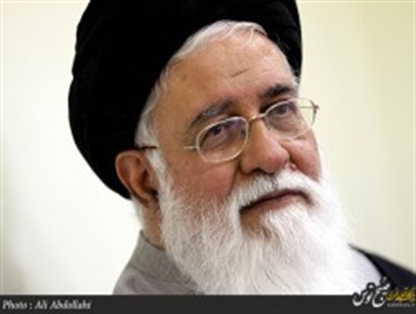 دولت نباید استانداری برای خراسان رضوی منصوب کند که سبب تنش در استان شود/ فروزان مهر فردی متعهد و متدین است