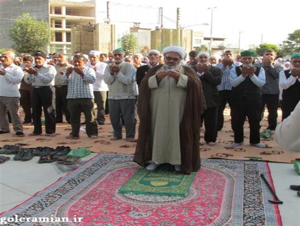 اقامه نماز عید سعید قربان در امامزاده قاسم(ع) دلند/گزارش تصویری