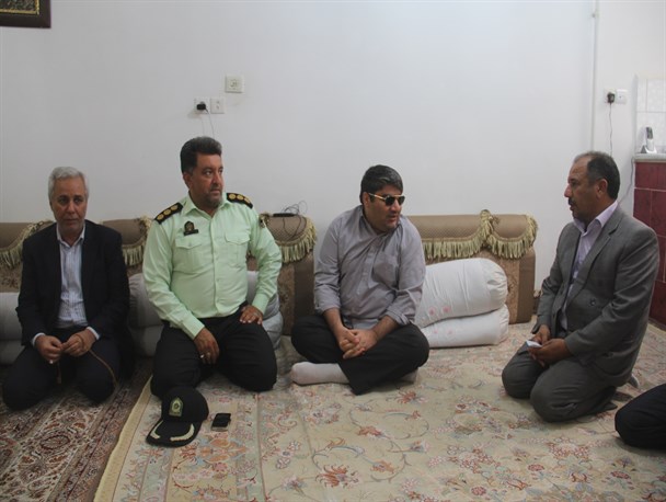 دیدار مسئولان شهرستان سرپلذهاب با خانواده معظم شهدا+تصاویر