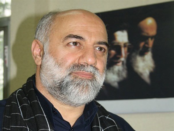 دست دادن ظریف با اوباما اصلا هیچ جایگاهی در حوزه سیاسی وانقلابی ما ندارد/به شیطان باید سنگ زد نه اینکه دست داد