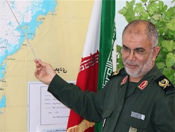 آمریکایی ها با احتیاط بیشتری در خلیج فارس تردد می کنند/ رونمایی از  تابلو تندیس شهدای خلیج فارس