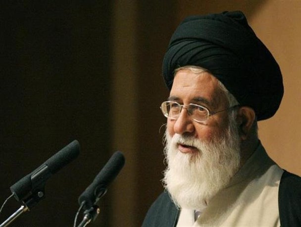 آن‎هایی که امام حسین (ع) را تنها گذاشتند، به راه‎حلی چون مذاکره و سازش دل‎خوش بودند/ ظلم ستیزی و استکبار ستیزی آموزه‌های جاودان عاشورا برای همه انسان های آزاد جهان است