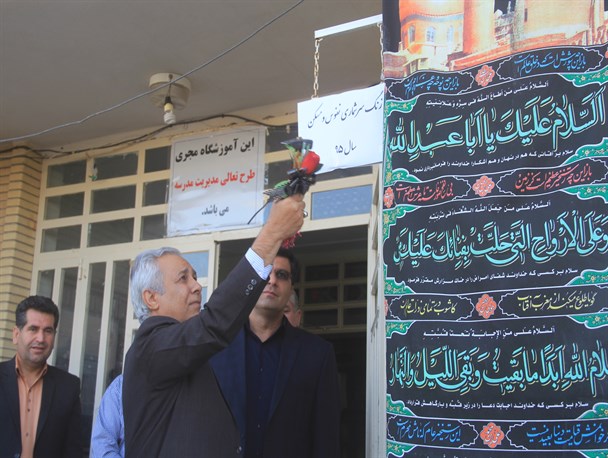به صدا در آمدن زنگ سرشماری نفوس مسکن در مدارس سرپل ذهاب/ سرشماری بزرگترین فعالیت آمارگیری برای برنامه ریزیهای مهم در کشور  است