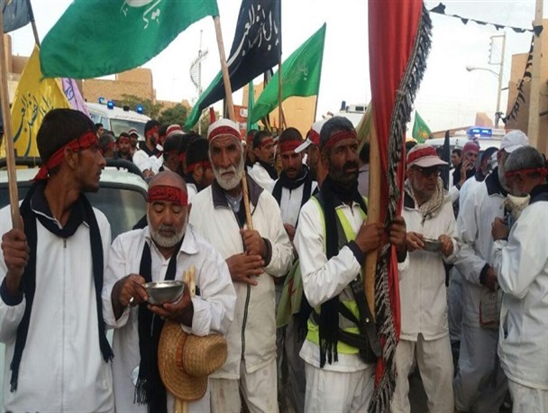 کاروان پیاده روی انصارالحسین (ع) وارد شهر انارک شد+ تصاویر