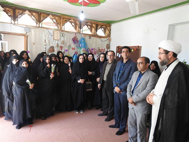جامعه اسلامی باید قدر و منزلت سالمند را بداند
