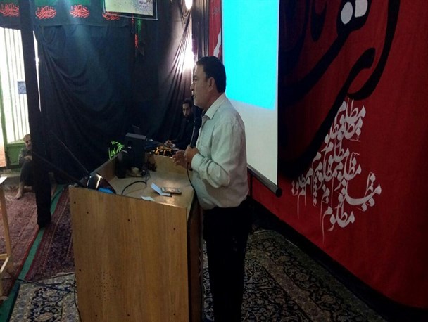 حضور ۵۰۰ نفر از اولیاء دانش آموزان در همایش آشنایی با فضای مجازی در خورزوق برخوار