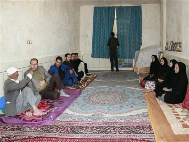 سرکشی از مسن ترین افراد بخش زرقان