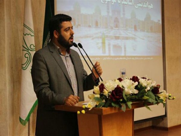 بسیاری از مسایل و شبهات در فضای مجازی یک طرفه مطرح می شود