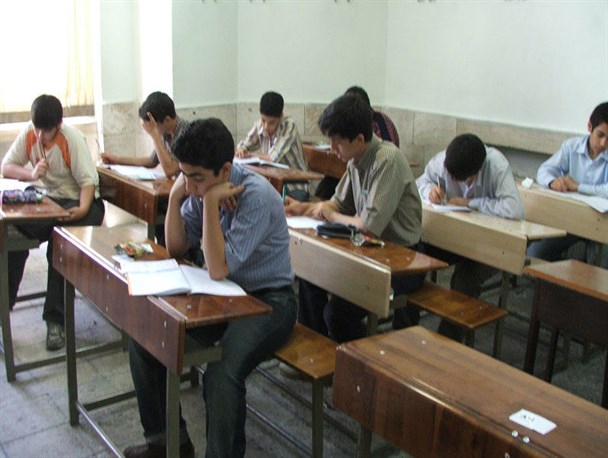 ورود مجدد شپش به مدارس سروستان