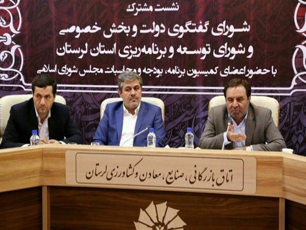 جلسات صحن علنی مجلس کمتر و نظارت ها بیشتر شود