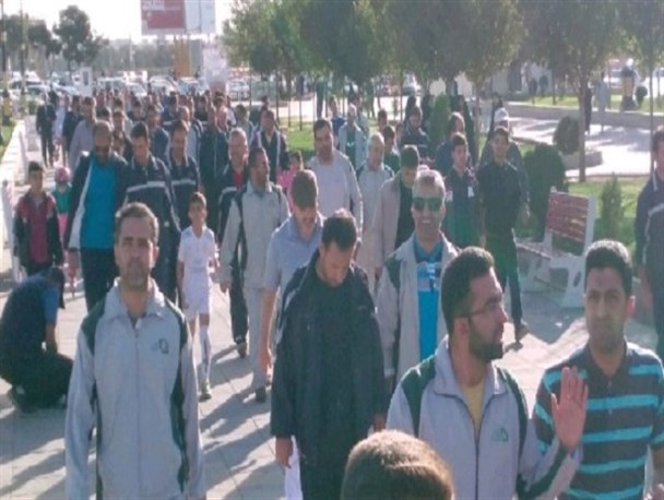 برگزاری همایش پیاده روی خانوادگی در اراک+تصاویر