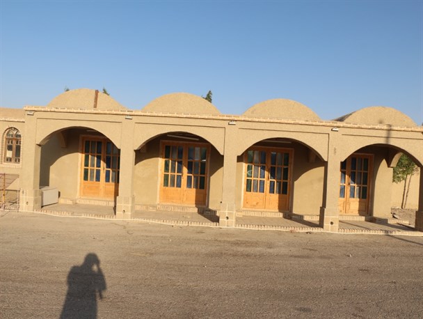 تیغ فرماندار خوسف این‌بار روی دهکده گردشگری/ سکوت استاندار در برابر مشکلات