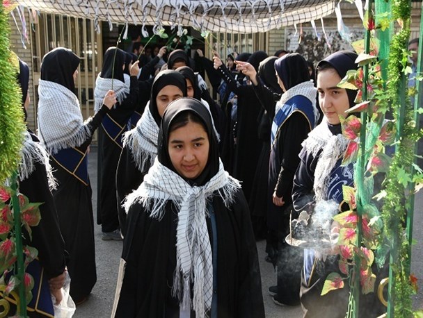 اعزام 320 دانش آموز دختر اردبیل به اردوی راهیان نور شمالغرب کشور + تصاویر