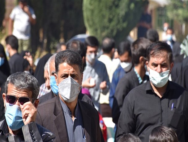 پیاده روی عزاداران یاسوجی در روز رحلت پیامبر اکرم(ص) و شهادت امام حسن (ع)