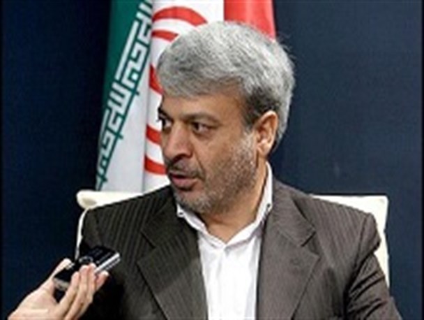 پیام ۱۳ آبان در آستانه محرم هیهات من الذله است