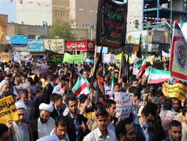 خلق حماسه ضدآمریکایی اهالی قم در راهپیمایی 13 آبان