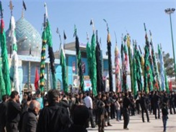 تصاویری از سیل خروشان عاشقان ابالفضل العباس (ع) در حرم سیدالکریم (ع)