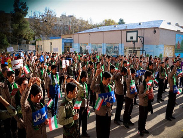 زنگ استکبارستیزی در مدارس شیراز نواخته شد